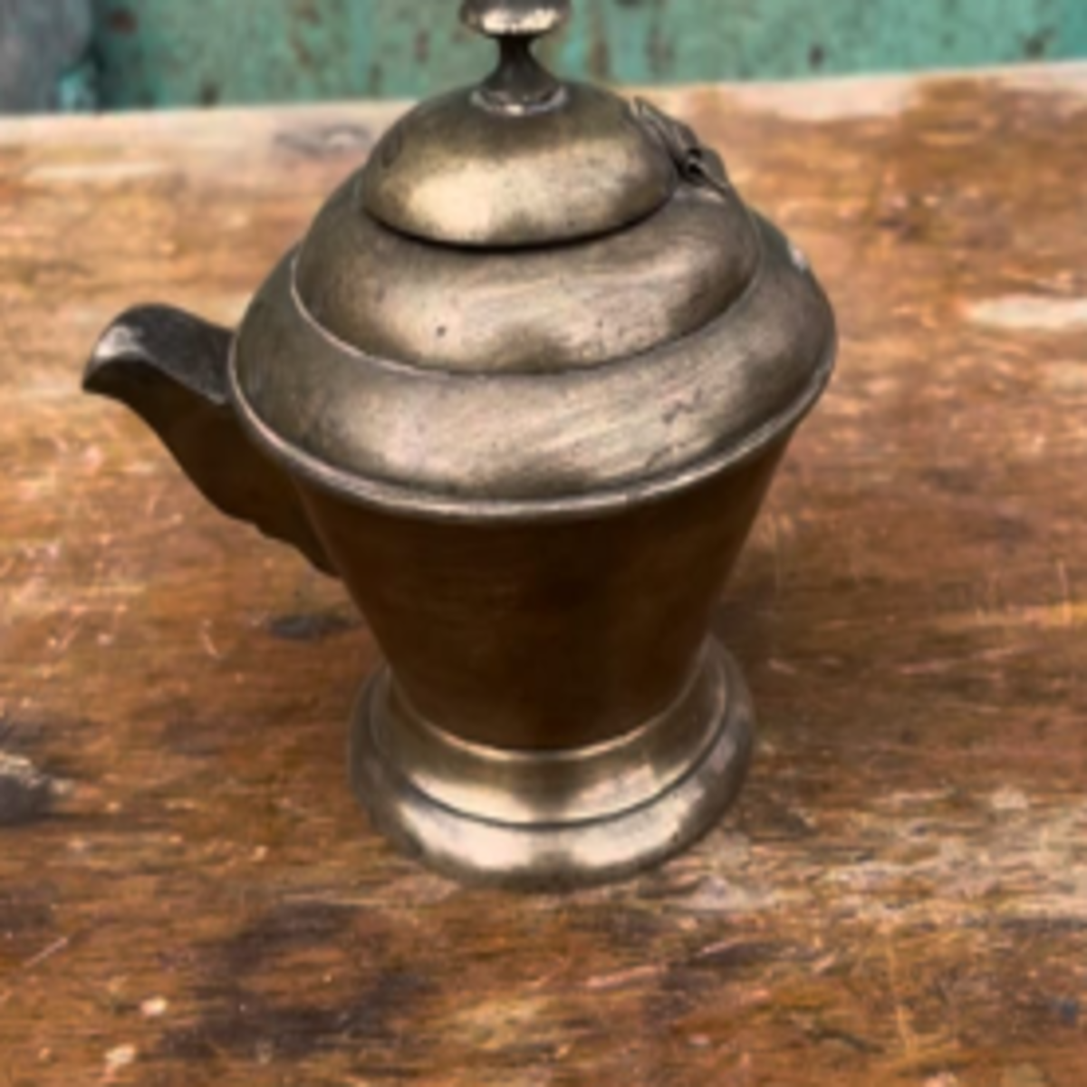 METANT000012 - Unique Small Pot